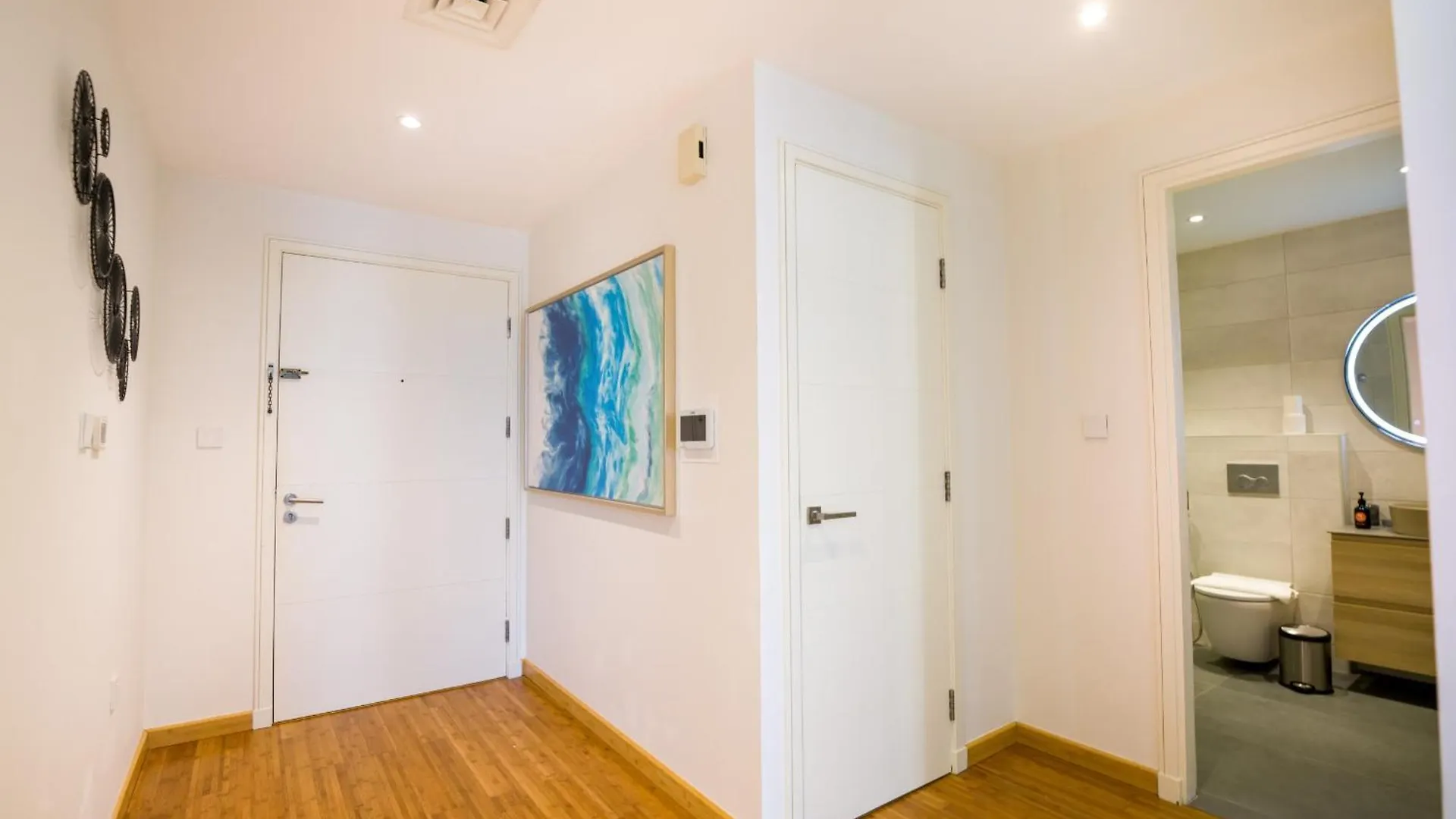 Easygo- Amazing 1Bdr With View South Ridge- Downtown Apartment Dubai United Arab Emirates