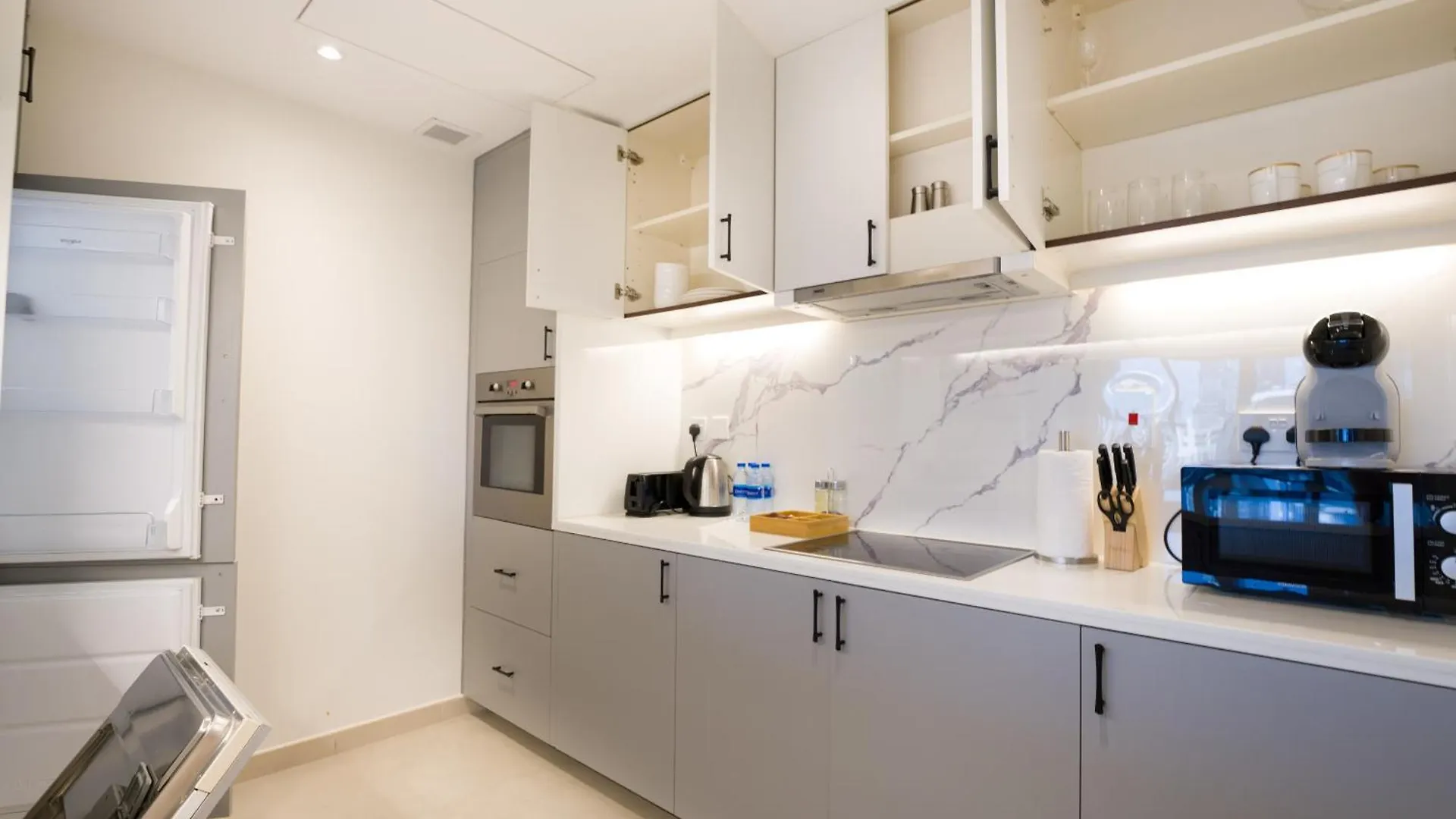 Easygo- Amazing 1Bdr With View South Ridge- Downtown Apartment Dubai