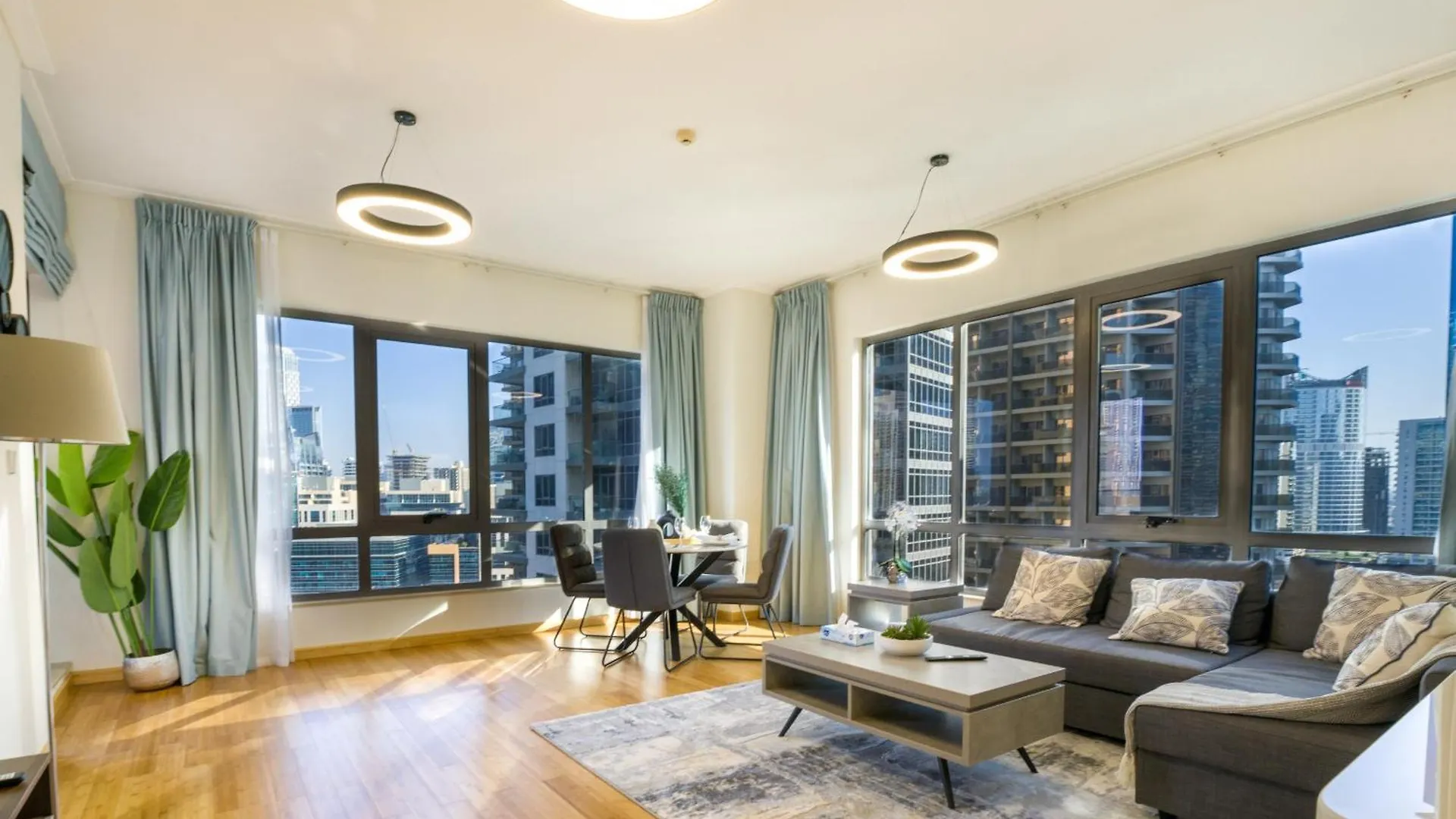 Easygo- Amazing 1Bdr With View South Ridge- Downtown Apartment Dubai
