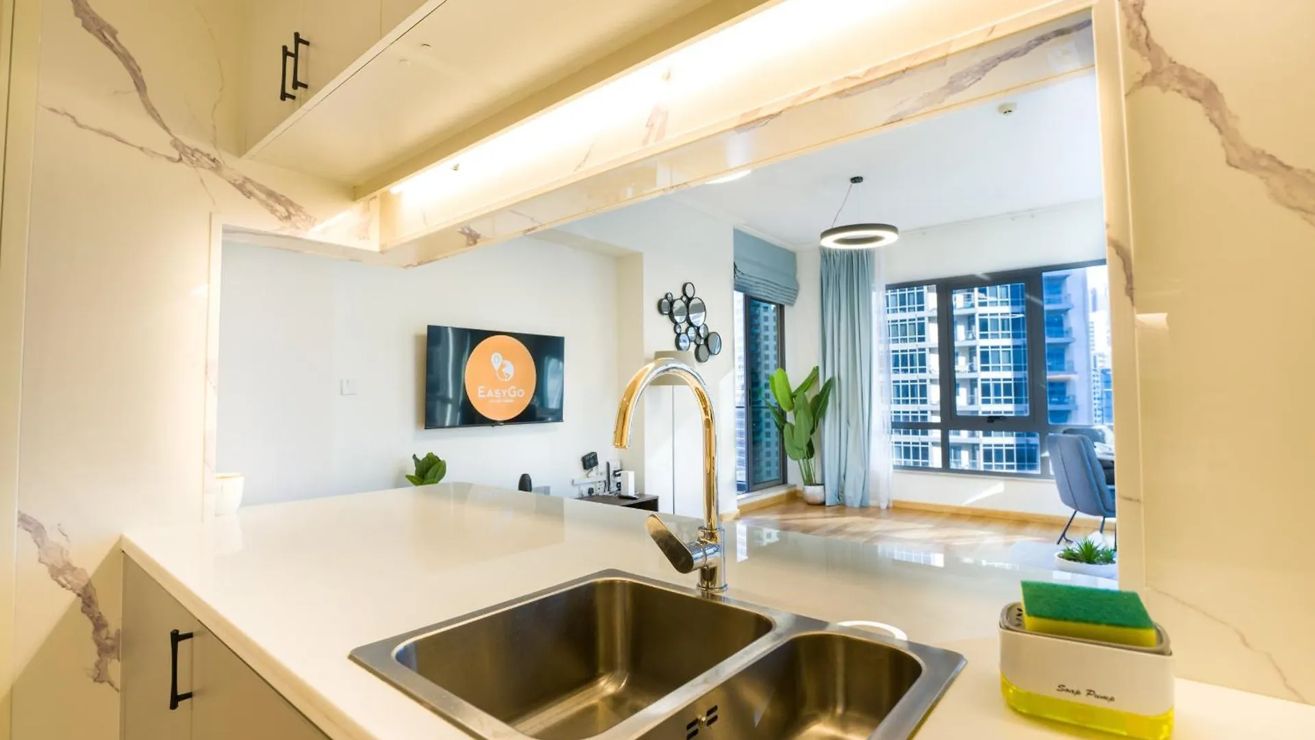 Easygo- Amazing 1Bdr With View South Ridge- Downtown Apartment Dubai