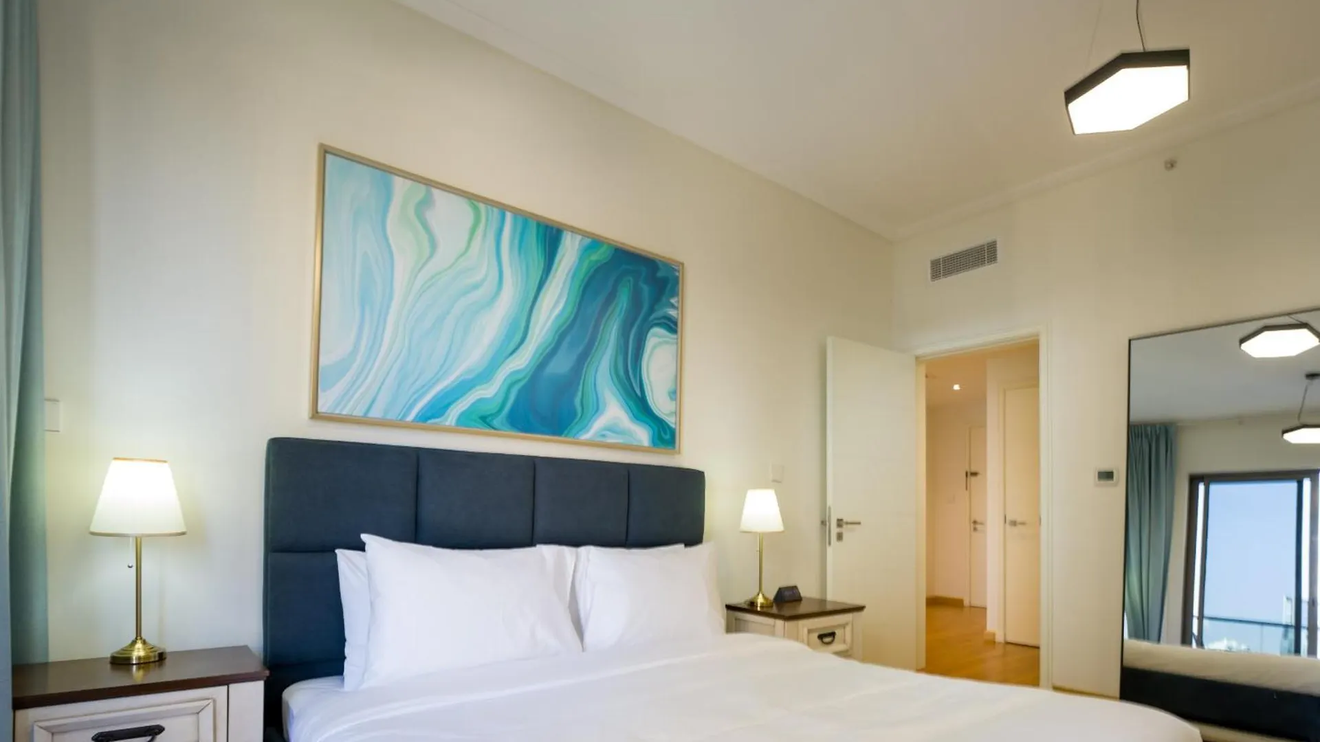 Easygo- Amazing 1Bdr With View South Ridge- Downtown Apartment Dubai United Arab Emirates