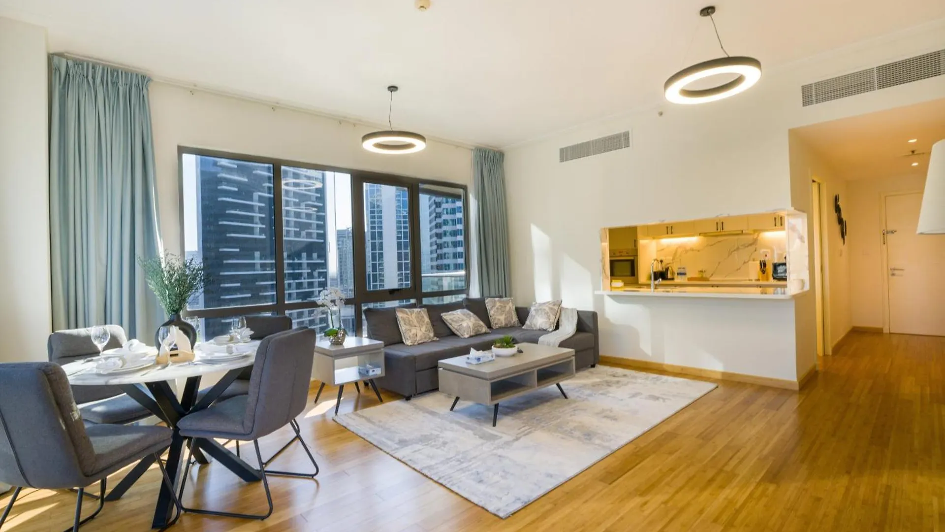 Easygo- Amazing 1Bdr With View South Ridge- Downtown Apartment Dubai 0*,  United Arab Emirates
